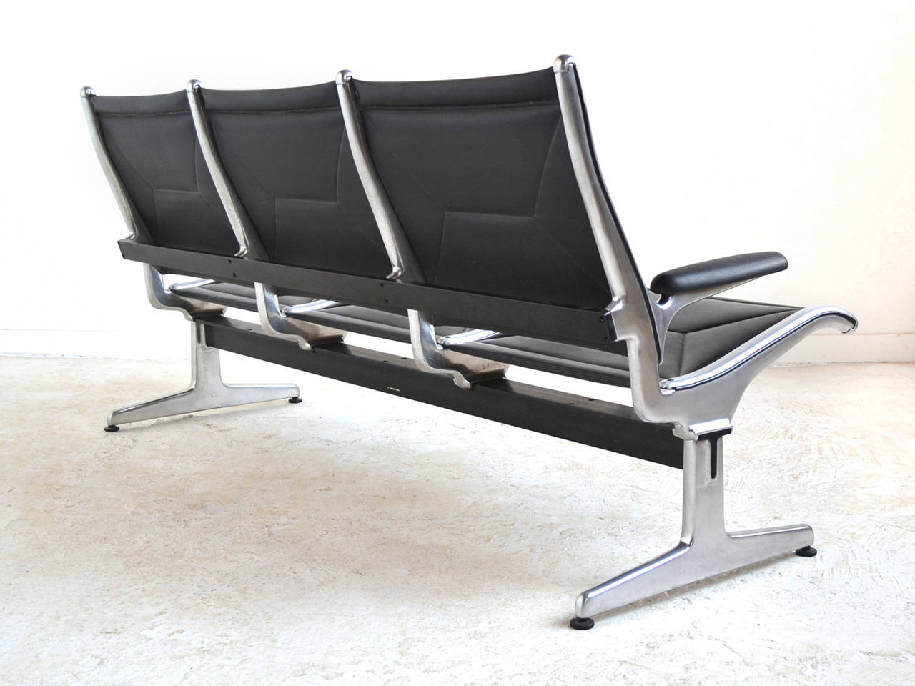 公共座椅|机场椅|办公家具|登录入口家具|伊姆斯串联吊索等候排椅